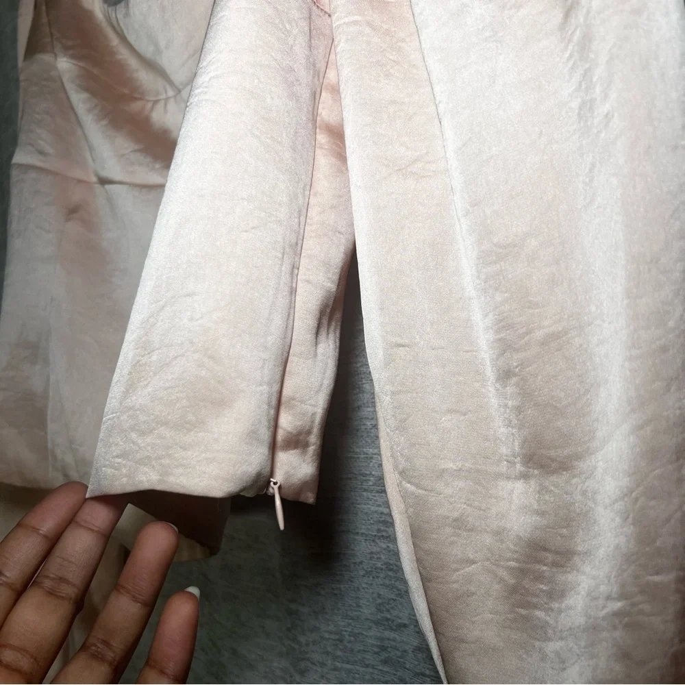 Wilfred Aritzia Satin Blush Women's Romantic  Smocked Blouse Size L - Picture 10 of 16